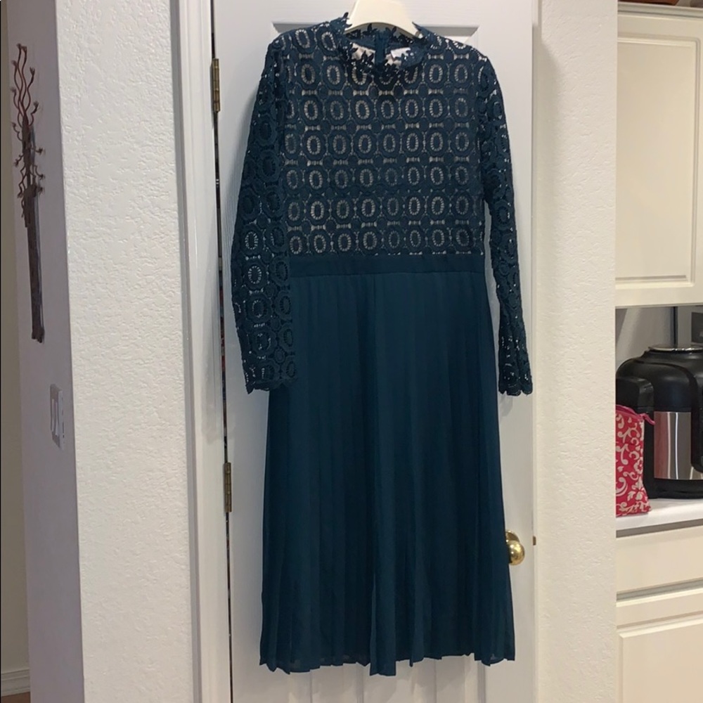 Emerald green dress!
